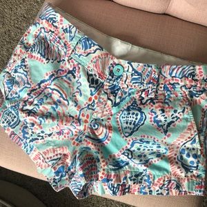 Lilly Pulitzer Walsh Shorts size 6